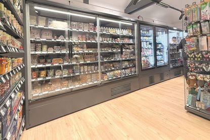 Das Sortiment deckt den täglichen Bedarf vollständig ab.