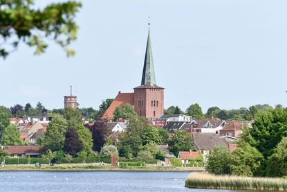 In der Stadtkirche Neustadt wird die Wanderausstellung „Frauen im Widerstand gegen den Nationalsozialismus“ gezeigt.