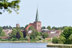 In der Stadtkirche Neustadt wird die Wanderausstellung „Frauen im Widerstand gegen den Nationalsozialismus“ gezeigt.