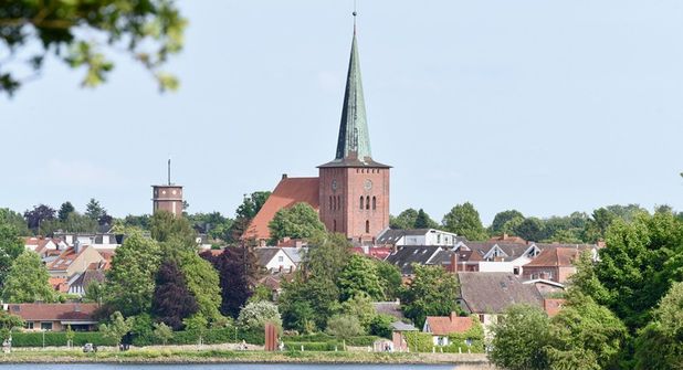 In der Stadtkirche Neustadt wird die Wanderausstellung „Frauen im Widerstand gegen den Nationalsozialismus“ gezeigt.