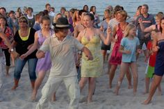 Salsa on the Beach (Copyright Rasoul Khalkhali).