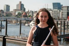 Die 14-jährige Hannah konnte sich von der einmaligen Akustik der „Elphi“ überzeugen.