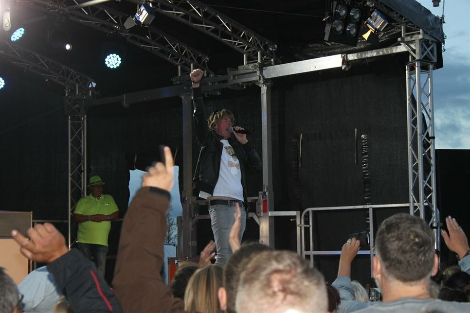Partyalarm in Dahme. Mickie Krause brachte das Eventgelände zum Beben.