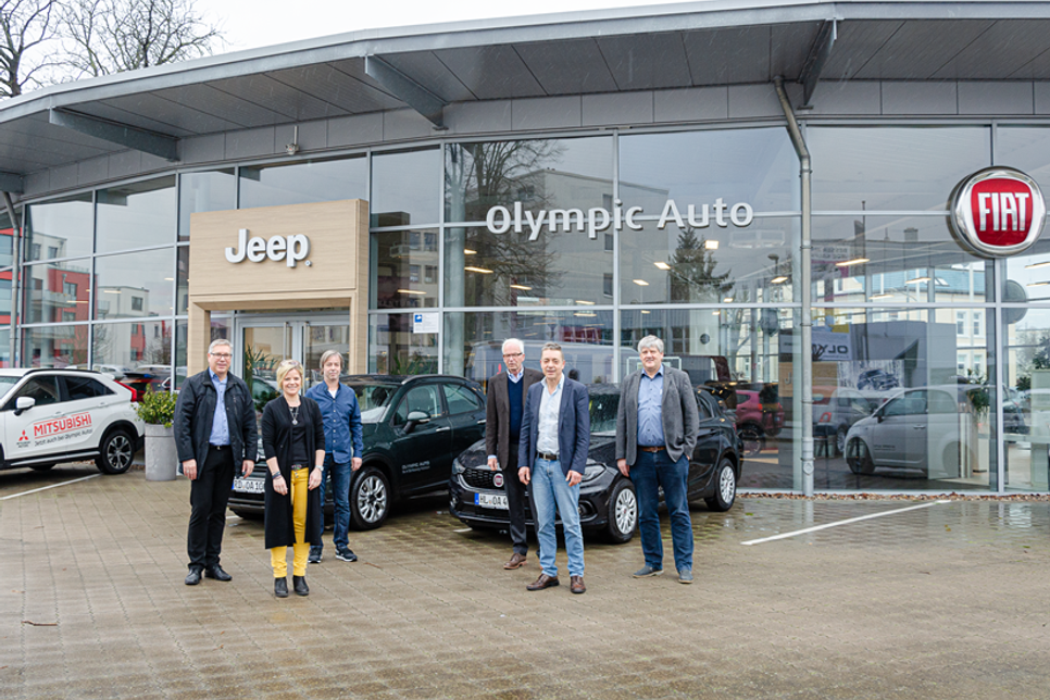 Geschäftsführung Autohaus am Bungsberg Andreas Ganzer, Birte Ganzer und Jan Knoop, Geschäftsführung Olympic Auto Gisbert Schücking (Inhaber), Kai Leinbaum, Carsten Soller (v. lks.).