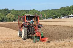 Bester Schleswig-Holsteiner: Der 18-jährige Oliver Hansen aus Kasseedorf belegte den 13. Rang im Beetpflügen.