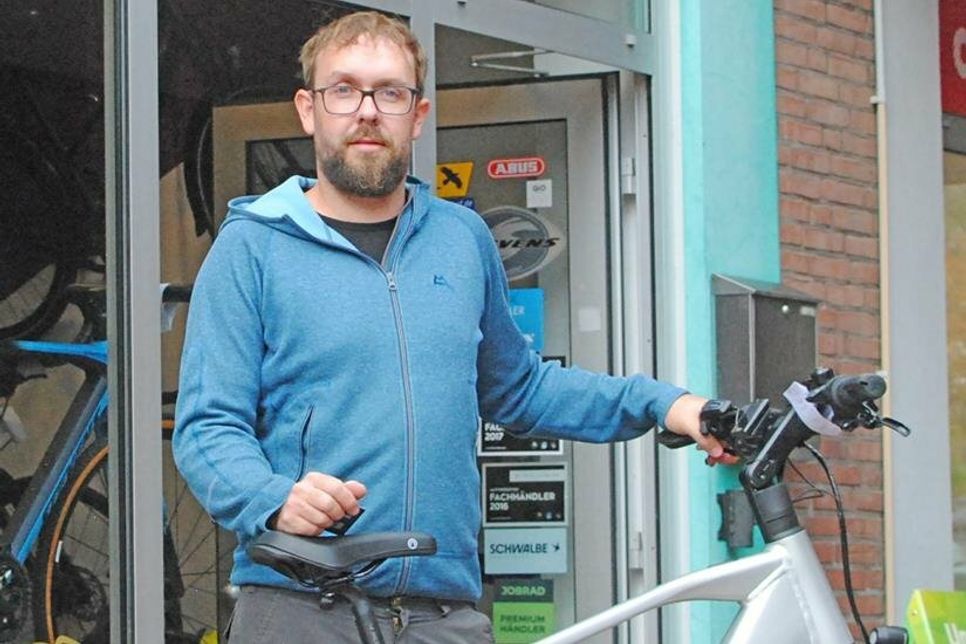 Fahrradhändler Max Pansegrau aus Heikendorf sieht „Selbstüberschätzung“ als häufigste Ursache von Unfällen mit E-Bikes