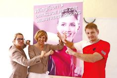 Tanja Gorodiski (l.), Bärbel Vornweg und Roy Schirdewahn  (Leiter „Wingtsun Akademie Lübeck“) bieten ab Februar einen neuen Selbstverteidigungskurs für Frauen an.
