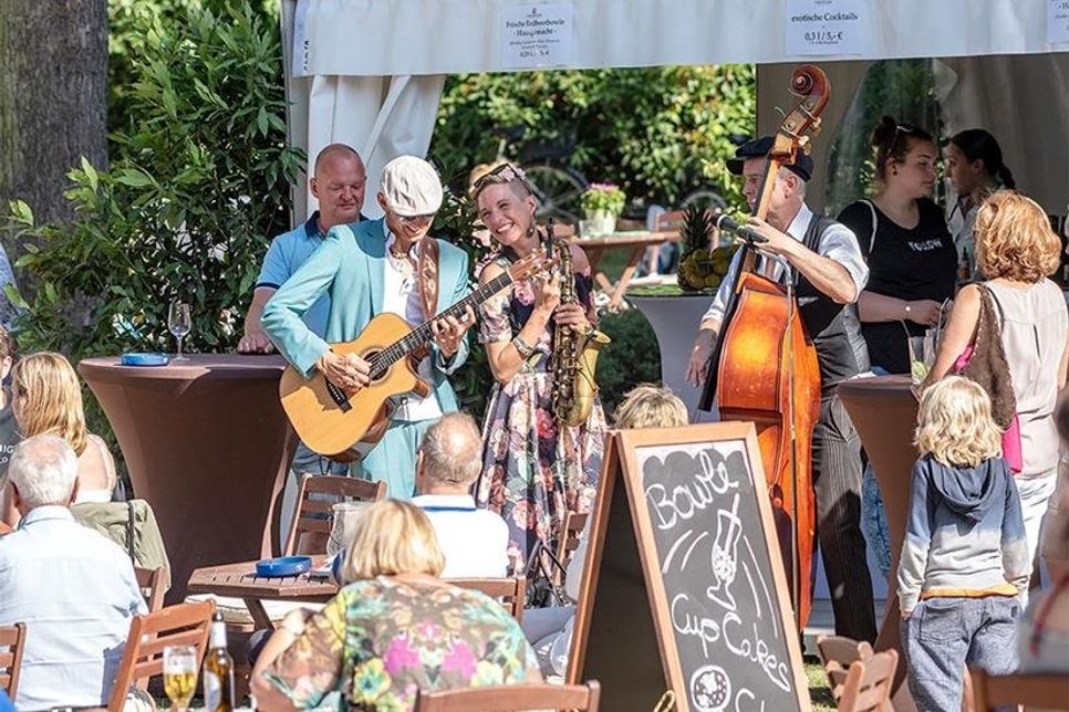 Aus der traditionellen Lukullischen Meile wurde im letzten Jahr die „Garden Party“. In diesem Jahr findet das Feinschmecker-Event unter dem Namen „Lukullische Garden Party“ im Strandpark in Timmendorfer Strand statt. (Foto: Vollbrecht/TSNT)