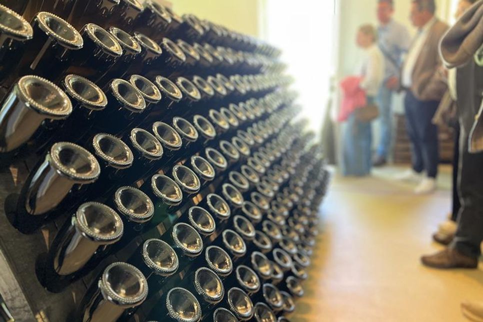 Mit der neuen Ciderhalle zeigt die Familie Grimm, wie harmonisch sich Tradition und Innovation verbinden lassen – und startet ein wahrlich prickelndes Projekt.