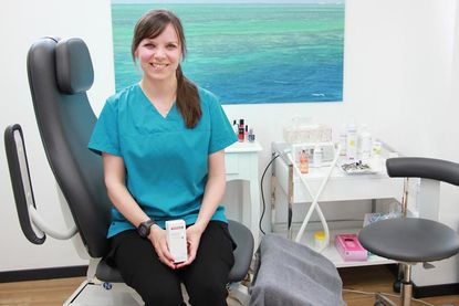 Alicja Neumann setzt sich leidenschaftlich für die Fußgesundheit ihrer Kunden ein.