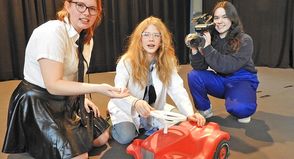 Welche Rolle spielt das Bobbycar? Kenner*innen haben eine Ahnung.