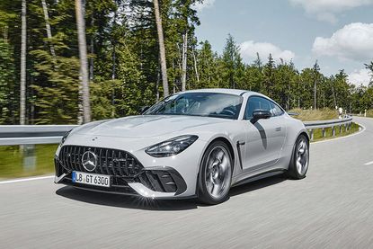 Unter den ausgestellten Fahrzeugen ist auch der AMG GT 63.