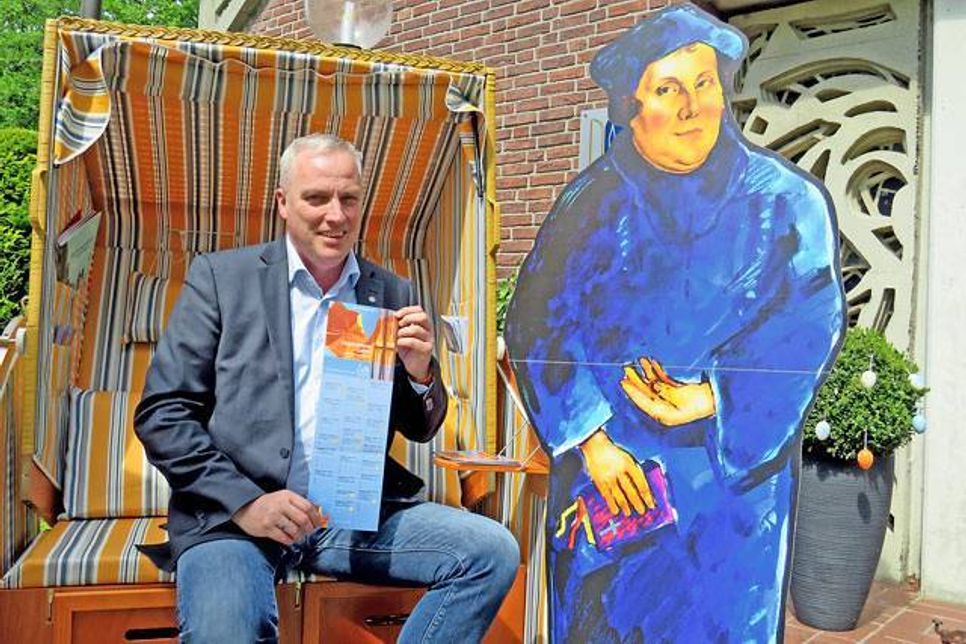 Der Laboer Orgelsommer steht in diesem Jahr ganz im Zeichen des Reformationsjubiläums und wartet mnit einem bunten Programm an Konzerten, Lesungen und vielem mehr auf – Kantor Eckhard Broxtermann freut sich darauf, den Orgelsommer am kommenden Pfingstsamstag mit einem festlichen Chor- und Orgelkonzert zu eröffnen.