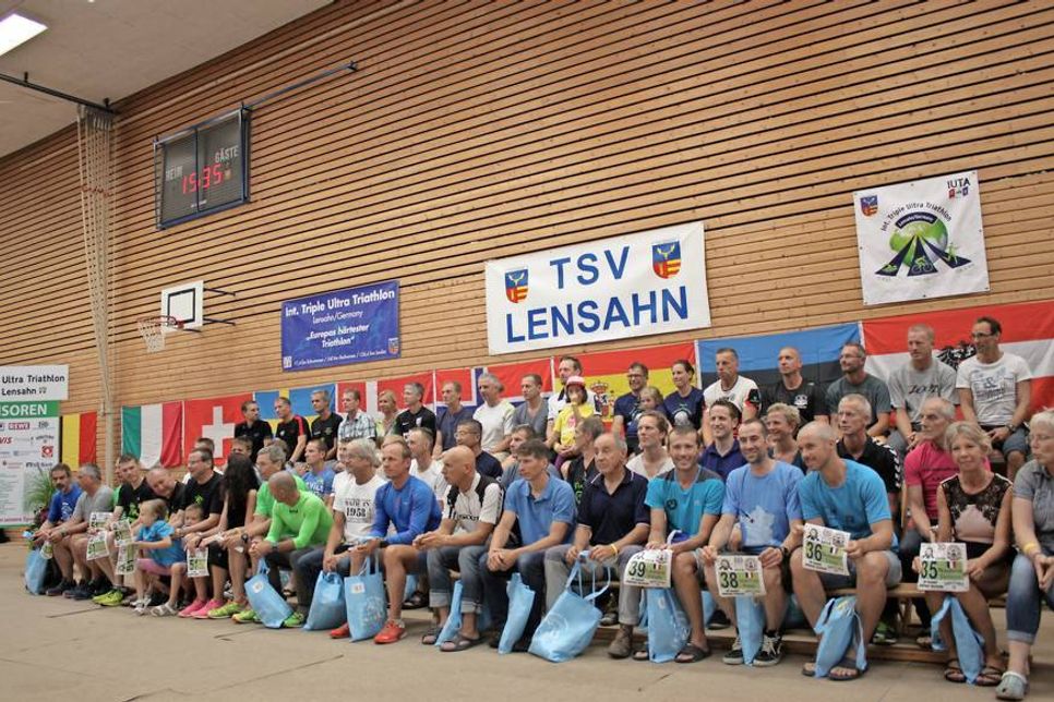 43 Athleten sowie eine Staffel aus ehemaligen Startern gingen gestern früh an den Start.