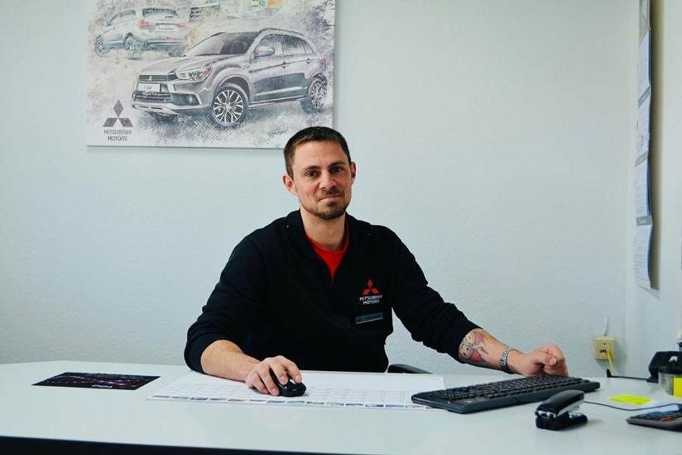 Das Autohaus freut sich auf viele weitere Jahre der gemeinsamen Zusammenarbeit mit Sascha Heymer.
