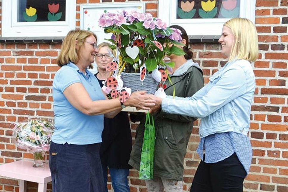 Verabschiedung von Susanne Hoyme durch die Elternvertretung.