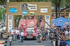2009, 2011–2013, 2015–2016: Sechs „Dakar“-Trophäen für das erfolgreichste Duo der Südamerika-„Dakar“.