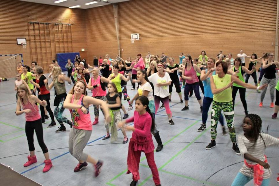Zumba ist ein Sport, der die Generationen verbindet.