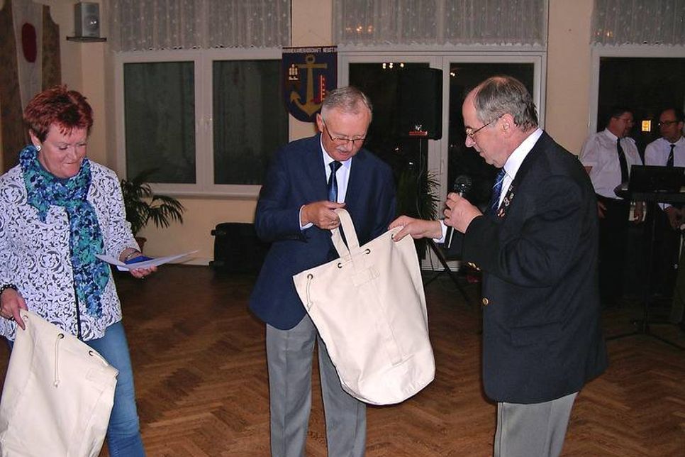 Margit Weber, Rolf Günther und Michael Weber (v. lks.). Foto: Volker Haensel.