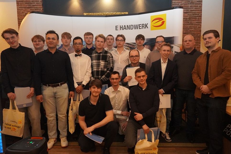 Die freigesprochenen Gesellen der Schulstandorte Eutin und Oldenburg.