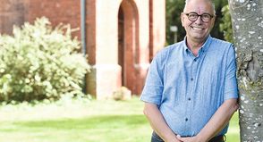 Pastor Volker Prahl geht in den Ruhestand. Am Sonntag wird er im Gottesdienst in Gnissau verabschiedet.