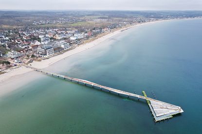 Am 1. Mai ist es soweit und die neue Scharbeutzer Seebrücke wird feierlich eröffnet.