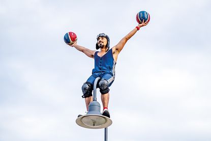 Vom 1. bis 4. Mai ist Publikumsliebling El Kote als Straßenkünstler live in Scharbeutz zu erleben.