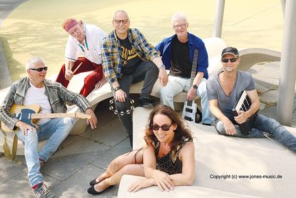 Diverse Live-Künstler und Bands wie "Jones" (Foto) treten vom 30. April bis 4. Mai in Scharbeutz auf und werden das Publikum bestens unterhalten.