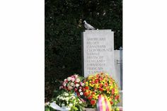Am 3. Mai werden auf dem Ehrenfriedhof am Stutthofweg Kränze niedergelegt.