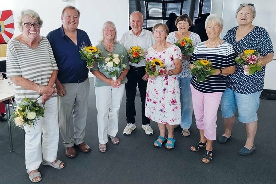 Der neue Seniorenbeirat der Gemeinde Scharbeutz (von links): Heidi Haller, Ronald Lubczyk, Barbara Töpper, Klaus Knoop, Anne-Katrin Fedder, Marlene Kuhn, Karin Sobottka und Elli Rieser.