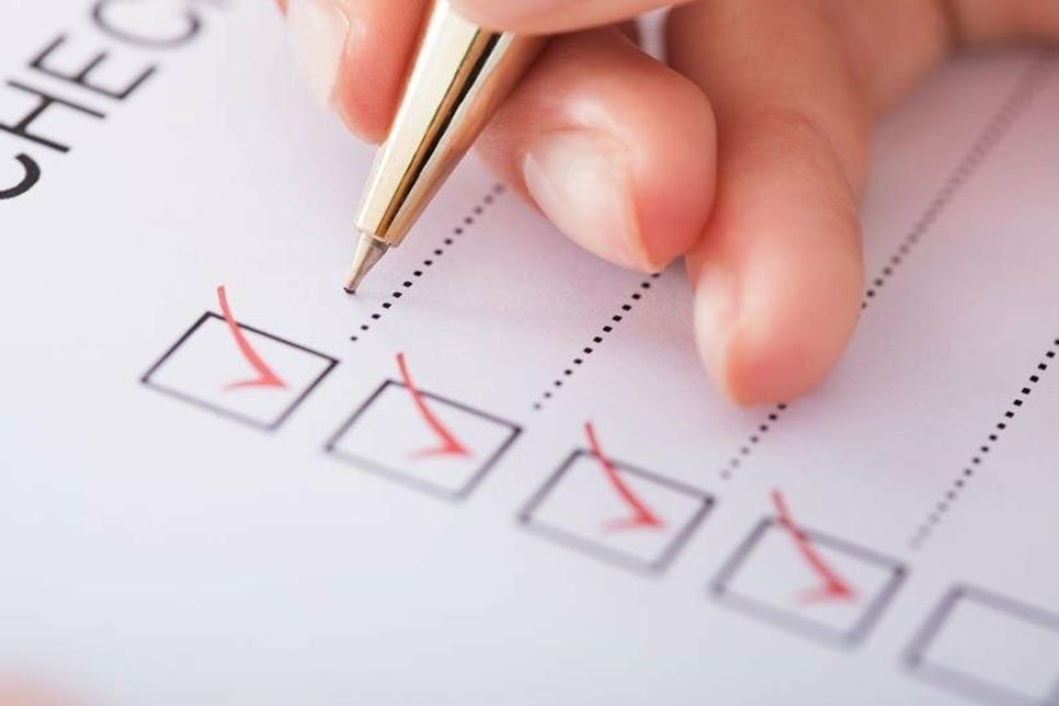 Eine Checkliste hilft bei der Planung von Immobilienerwerb.