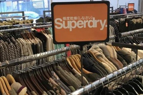 Ein Besuch beim Lagerverkauf garantiert absolute Preisknüller auf Lieblingsdesignermarken.