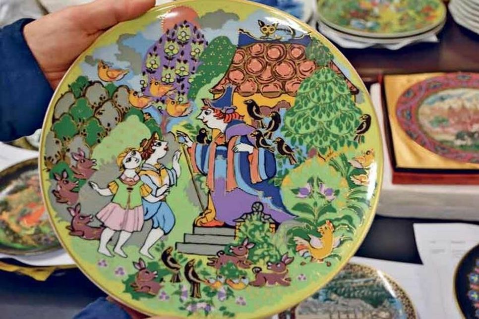 Märchen aller Couleur: Ab 5. Januar kann die aktuelle Sonderausstellung „Aschenputtel spült keine Teller ... von Märchen und Legenden“ wieder besichtigt werden.