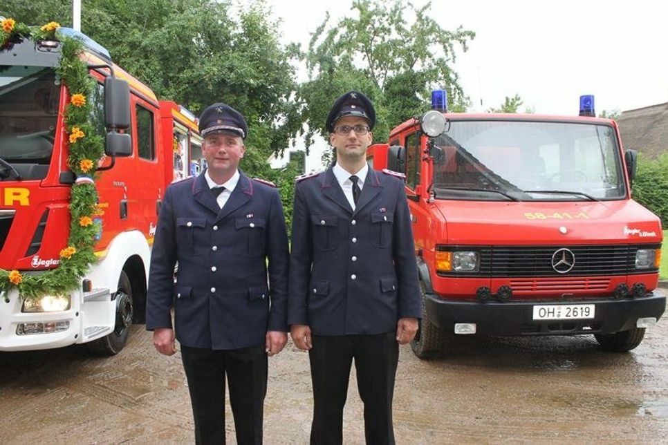 Ab dem 21. September ist Johannes Schöning (lks.) neuer Ortswehrführer und Markus Schmidt sein Stellvertreter.