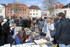 Neustadt. Am Ostermontag, dem 22. April findet von 8 bis 16 Uhr ein Open-Air-Flohmarkt der Firma Bartholdi Events auf dem Marktplatz in Neustadt statt. In der Zeit heißt es dann bei hoffentlich strahlendem Sonnenschein und warmen Temperaturen wieder: gucken, staunen, sammeln und feilschen. (red)
