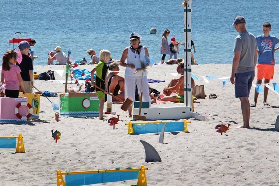 Für die kleinen Besucher war der Spiele-Parcour am Strand ein beliebter Treffpunkt.