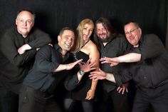 Die Tanz- und Showband "The Untouchables" sorgt wieder für beste Stimmung und die richtige Musik zum Tanzen und Feiern.