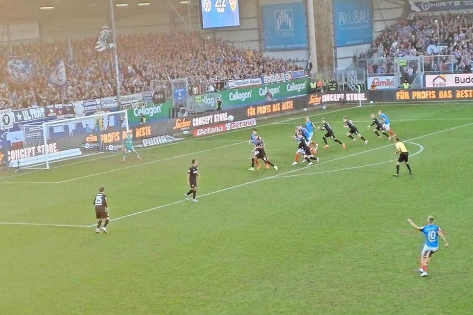 Am Ende stand das Remis auf der Anzeigentafel.