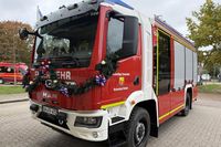 Das neue Löschgruppenfahrzeug LF 10 der Freiwilligen Feuerwehr Dahme wurde feierlich in Dienst gestellt.