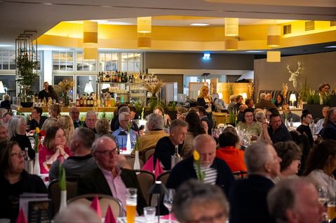 Der Abend in der Strandhalle verspricht eine kulinarische Rundreise durch die zehn teilnehmenden Gastronomiebetriebe.