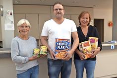 Freuen sich über weitere Unterstützung: Margarete Streich (links), Michael Strümpell (BBNP) und Andrea Grose.  (Foto: René Kleinschmidt)