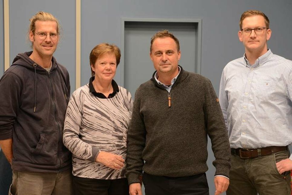 Den neuen Ortsbeirat Rettin bilden Klaus Geffken, Angela Kluvetasch, Kai Hansen (Vorsitzender) und Sebastian Kloß (stellvertretender Vorsitzender; v. lks.) zusammen mit Andreas Hansen, Jens-Peter Kluvetasch und Clemens Reichert (nicht auf dem Foto).
