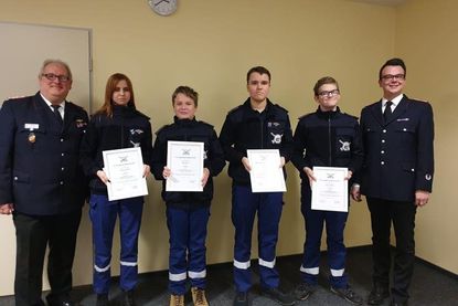 Ehrungen für langjährige Mitgliedschaft - 3 Jahre: Angelina Klukas, Max Bruhn, Nico Klukas und Ephrem Meyer (v. lks.).