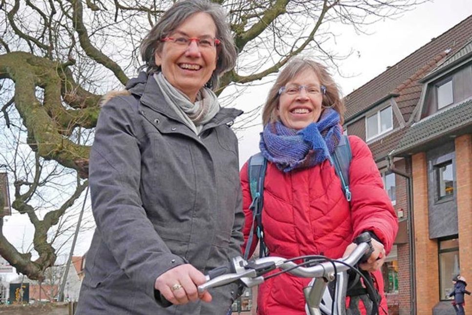 (V. r.) Jutta Briel und Wiebke Heller.