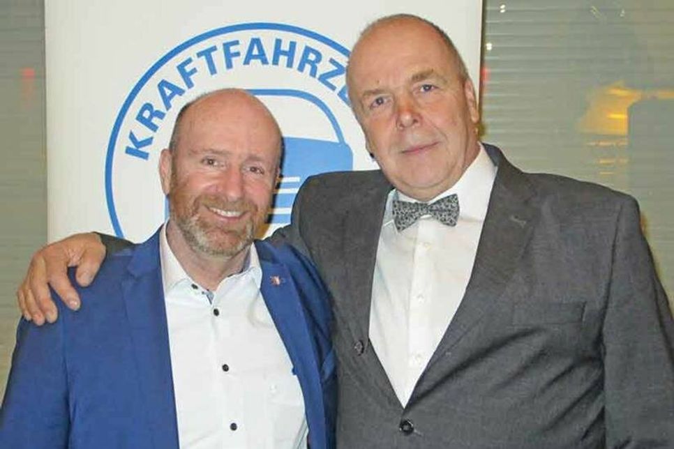 Die ehemaligen Studienkollegen Peer Knöfler und Helmut Grimmig gehörten zu den Festrednern.