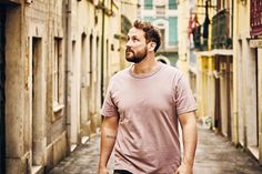 Florian Künstler gibt am kommenden Freitag ein Konzert in der Trinkkurhalle in Timmendorfer Strand.
