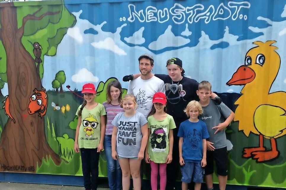Teilnehmer des Graffiti-Workshops.