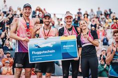 Cinja Tillmann/Svenja Müller und Nils Ehlers/Clemens Wickler verteidigen ihren Deutschen Meistertitel in Timmendorfer Strand und feiern damit den Titel-Hattrick.