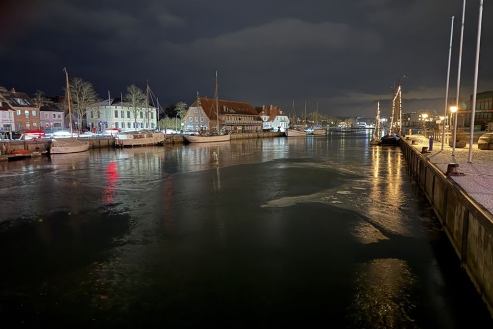 Die Ostseite der Stadt war dunkel, die Hafenwestseite und der Westen waren von dem Stromausfall nicht betroffen.