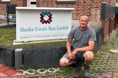 Die Hauke Ewers Bau GmbH befindet sich in der Waldstraße 25.